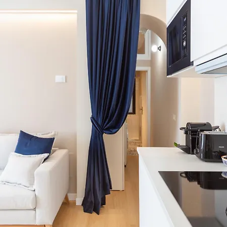 Just Urban - Romantic Navigli Apartment Milan